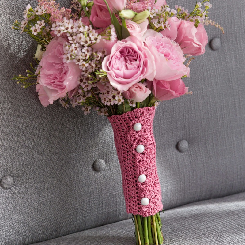 Aunt Lydia’s Crochet Bridal Bouquet Wrap