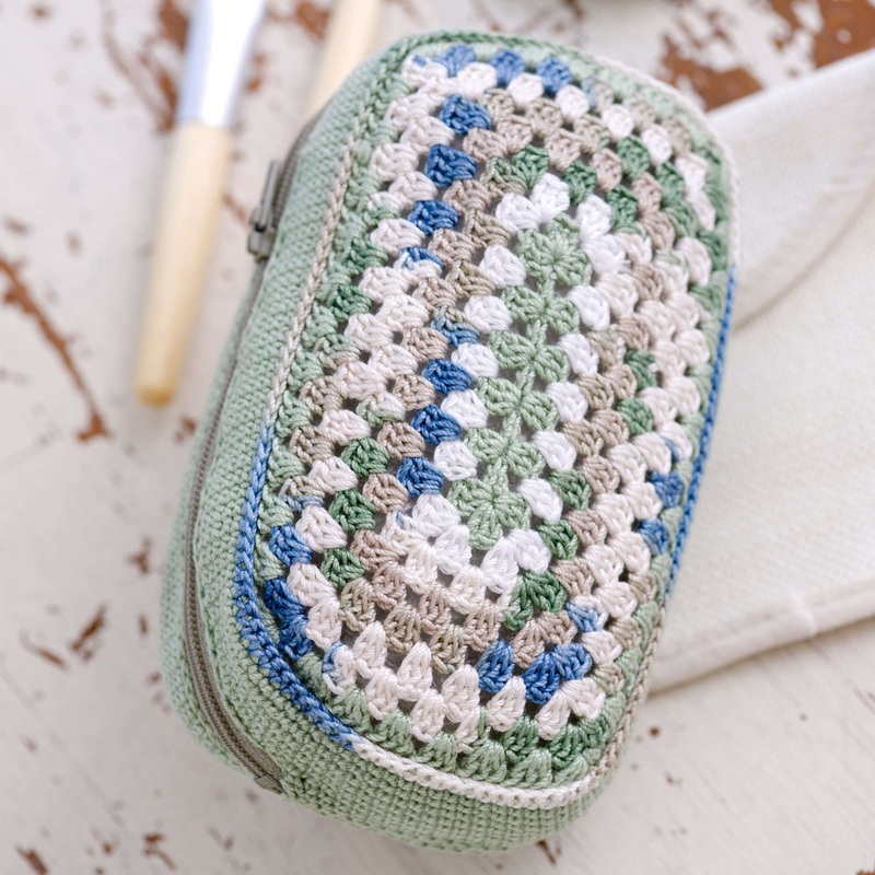 Aunt Lydia’s Crochet Make Up Bag