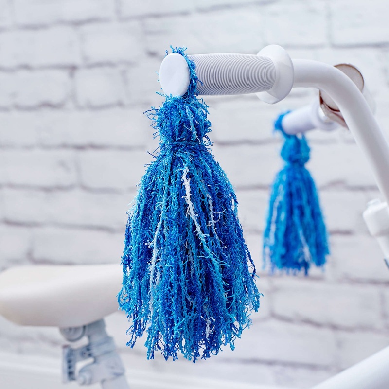 Red Heart Craft Bike Tassels|Single Size