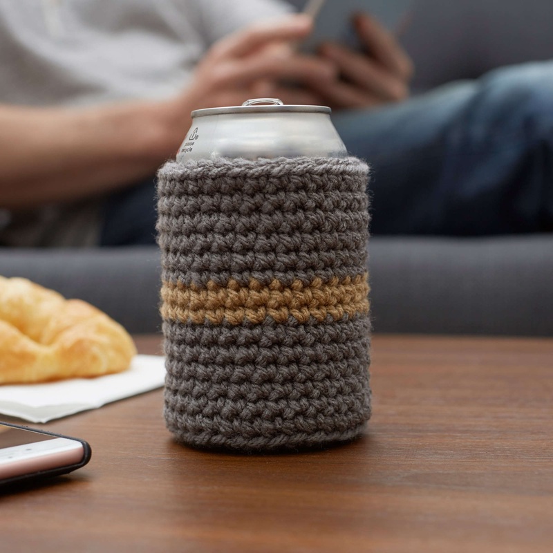 Red Heart Crochet Chill-Time Can Cozy