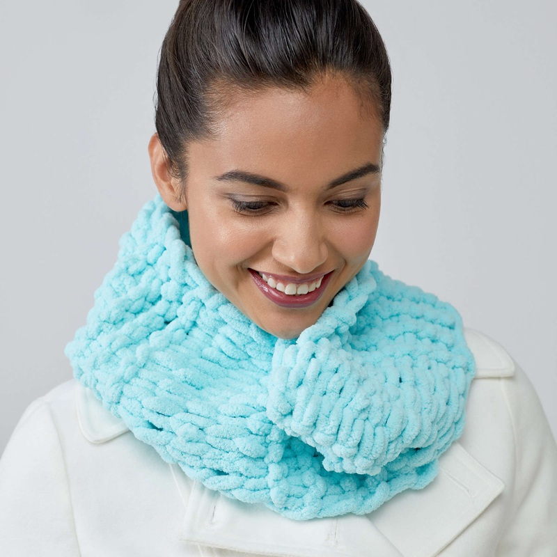 Red Heart Easy One-Ball Cowl|Single Size