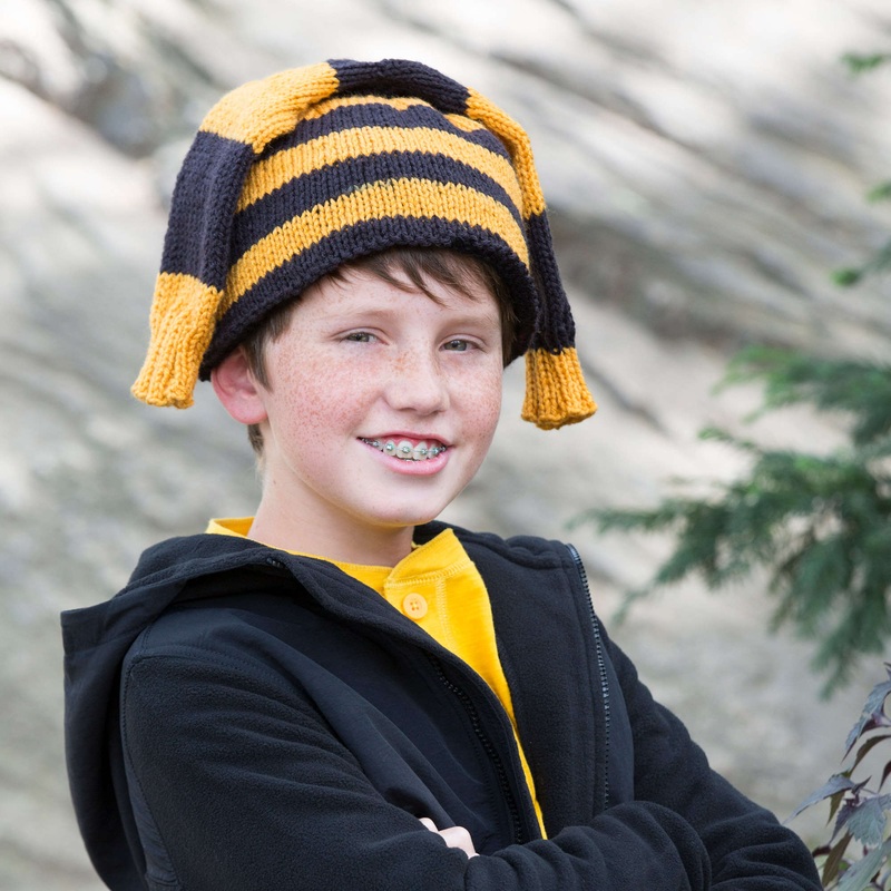 Red Heart Hockey Fan Knit Hat|Large|Small