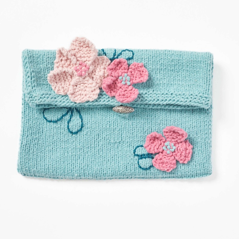 Red Heart Knit It’s a Date Clutch