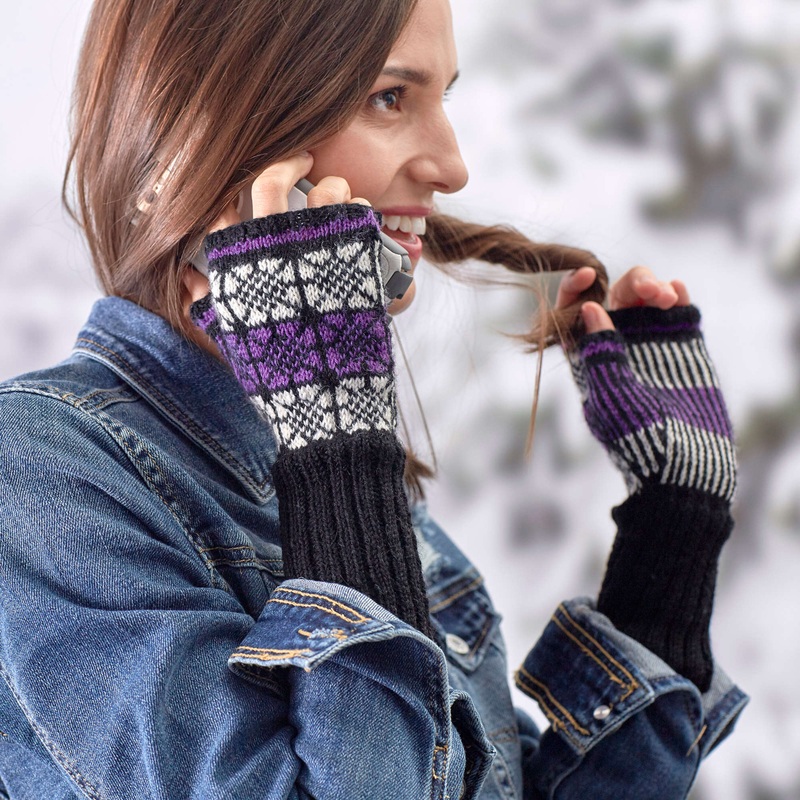 Red Heart Knit Nordic Pop Mitts