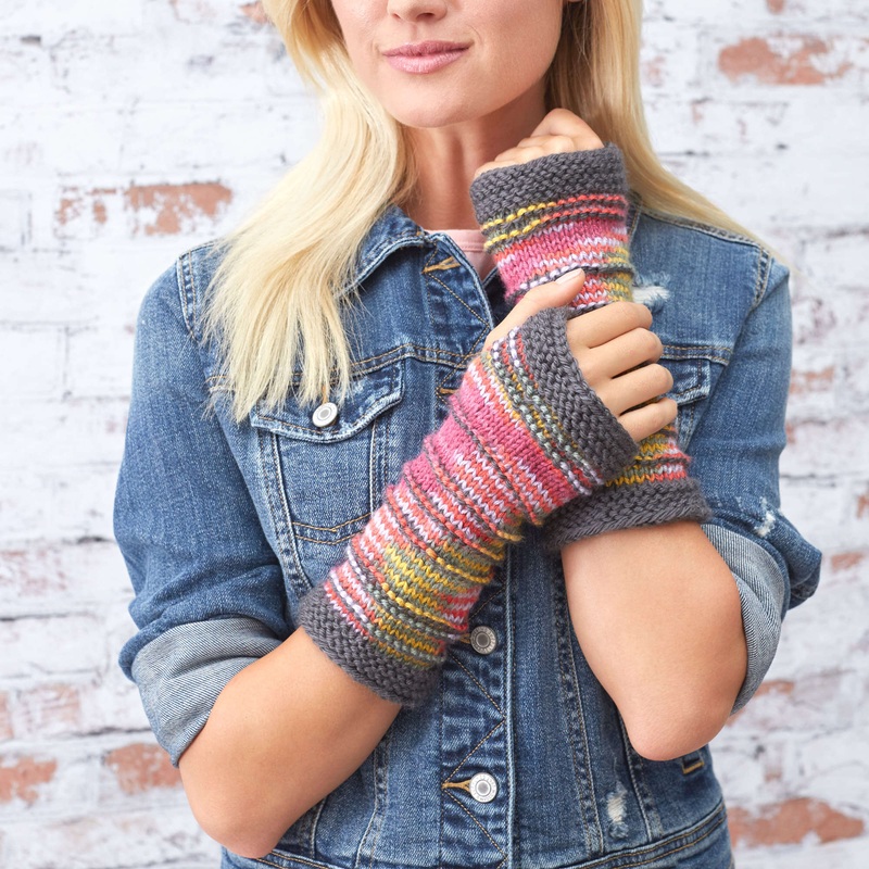 Red Heart Knit Ridge Mitts|Single Size