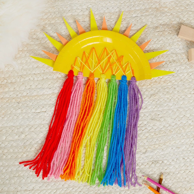 Red Heart Craft Sun & Rainbow Plate Weaving