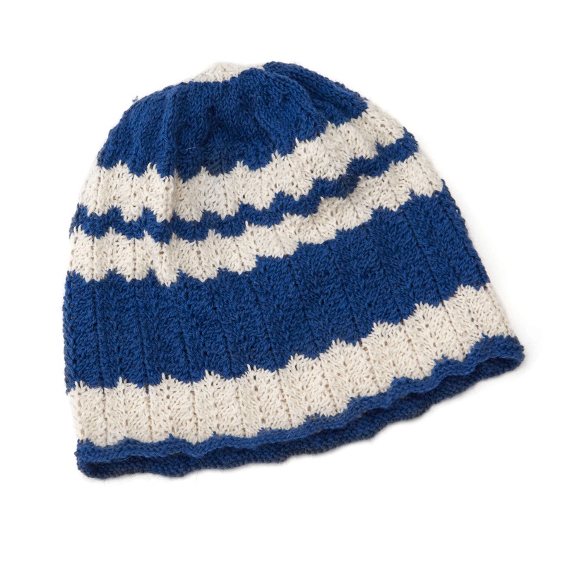 Red Heart Knit Wavy Skull Cap|Large|Small