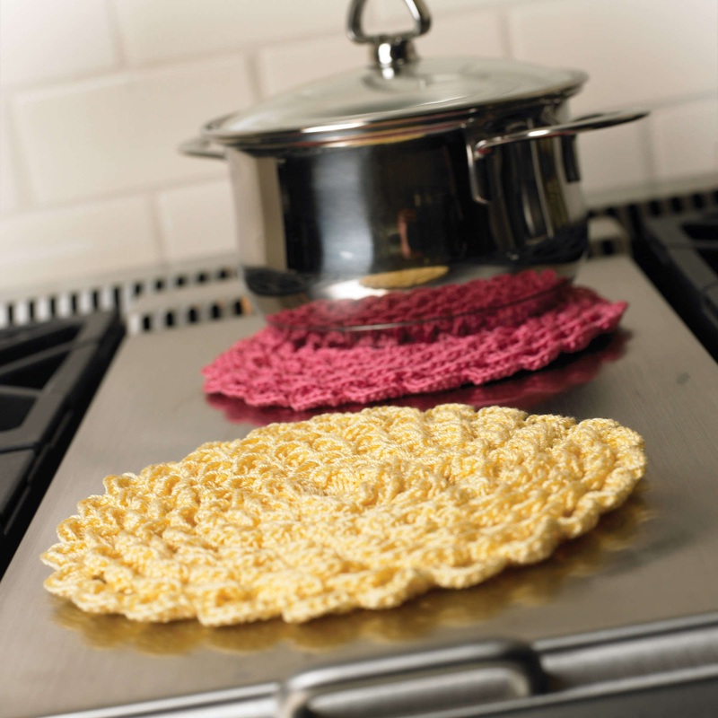 Aunt Lydia’s Crochet Pretty Petals Potholder