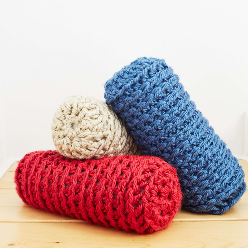 Bernat Bulky Bolster Pillow|White|Blue|Red