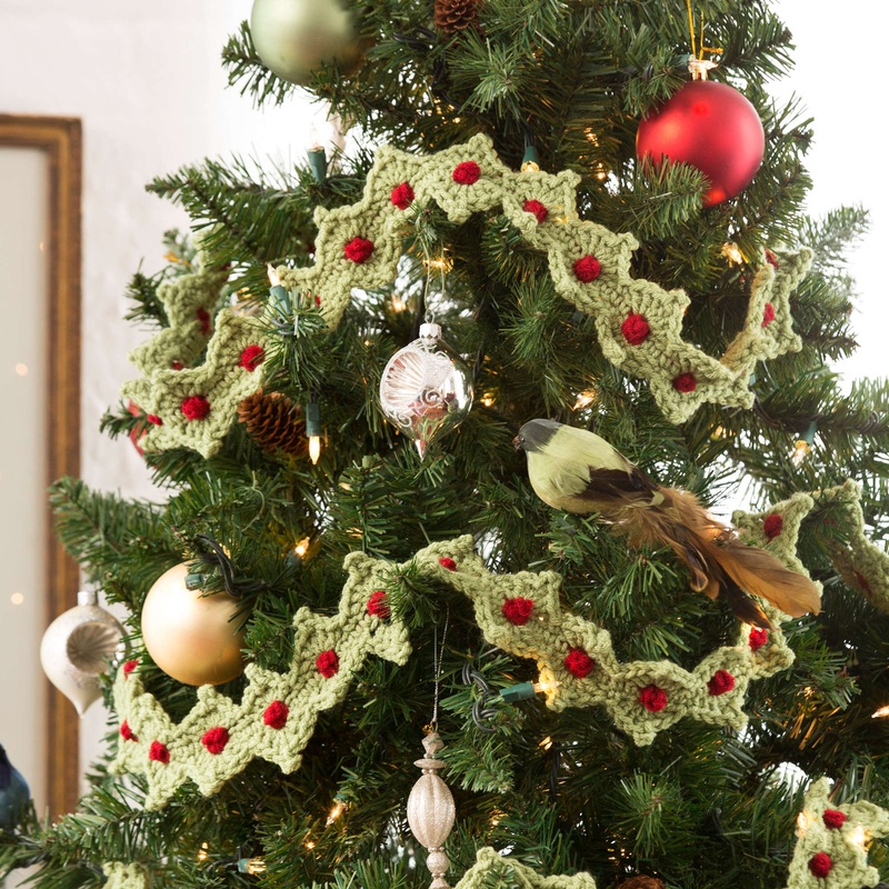 Red Heart Christmas Tree Garland