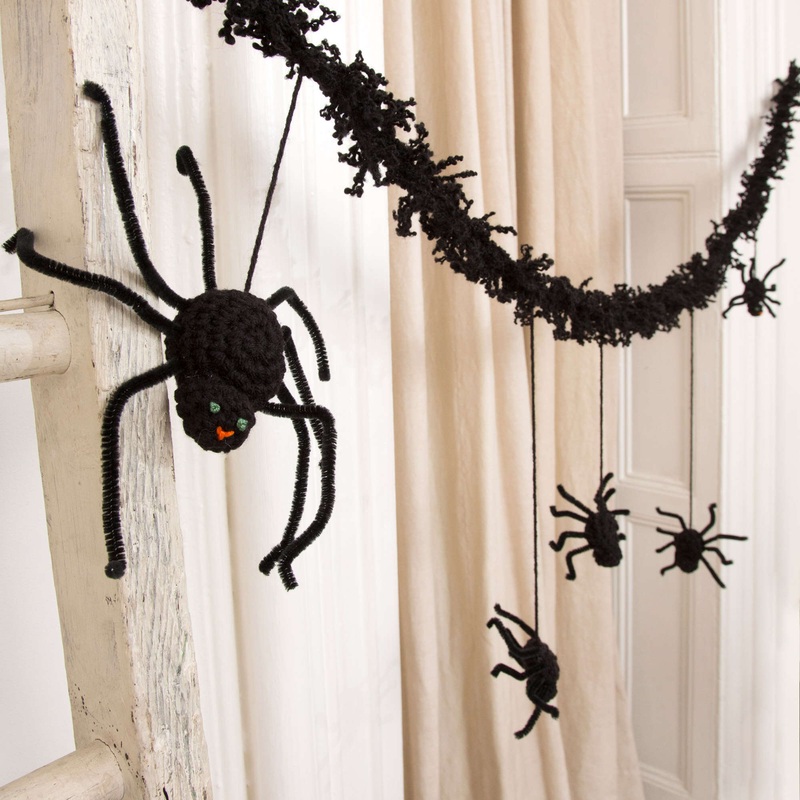 Red Heart Creepy Spider Garland