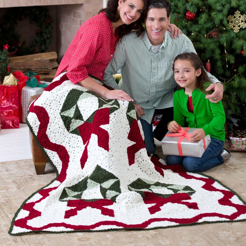 Red Heart Crochet Christmas Wreath Throw