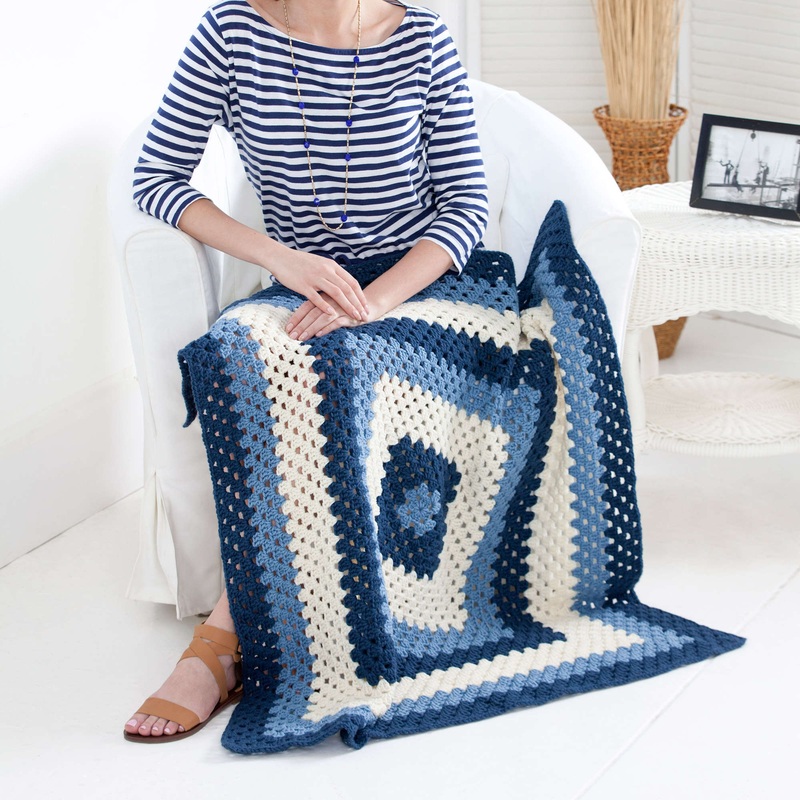 Red Heart Crochet Granny Blues Lapghan