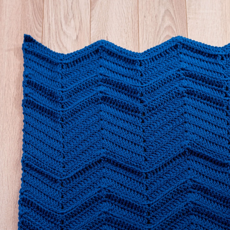 Red Heart Crochet Elegant Ripples Throw