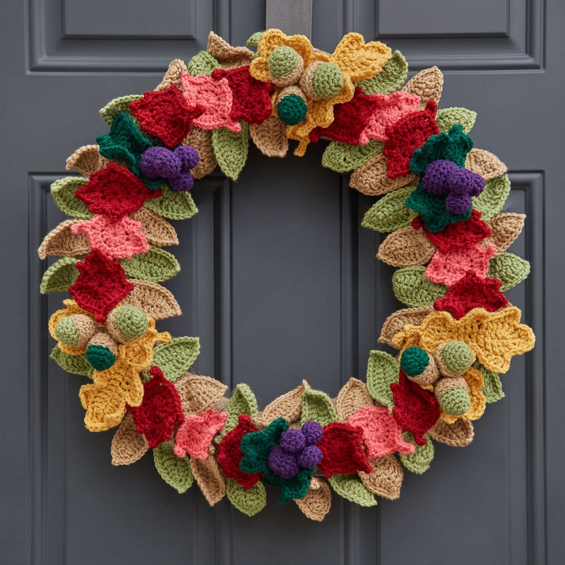 Red Heart Crochet Fabulous Fall Wreath