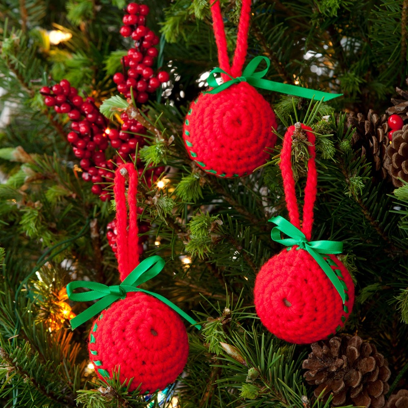 Red Heart Easy Classic Ball Ornaments