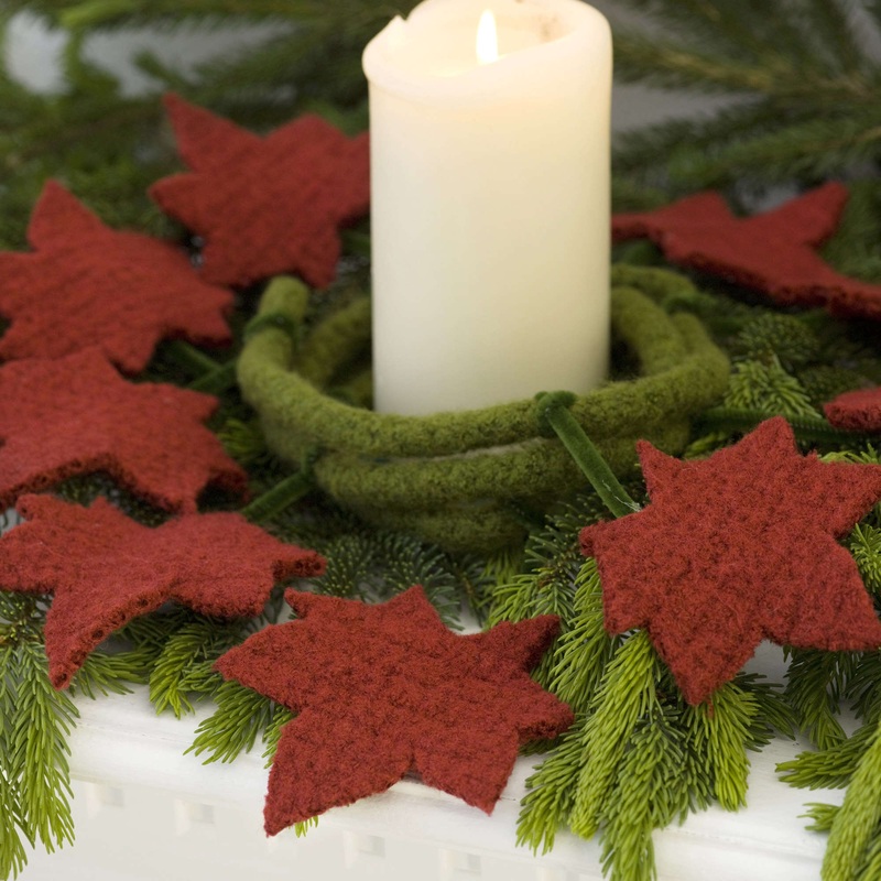 Red Heart Felted Leaves Garland