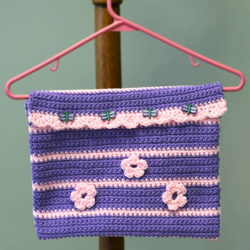 Red Heart Crochet Going to Grandma’s Pocket on Hanger