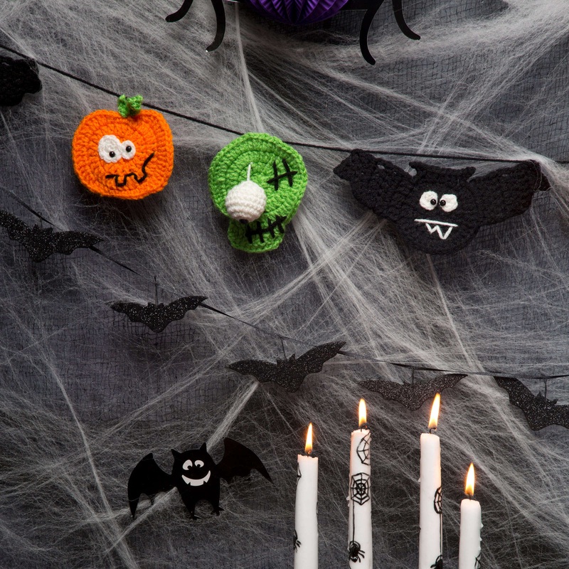 Red Heart Crochet Halloween Party Banner