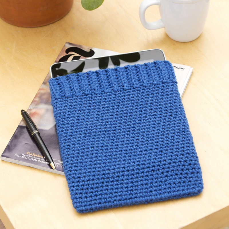 Red Heart Crochet Ipad Cozy|Single Size