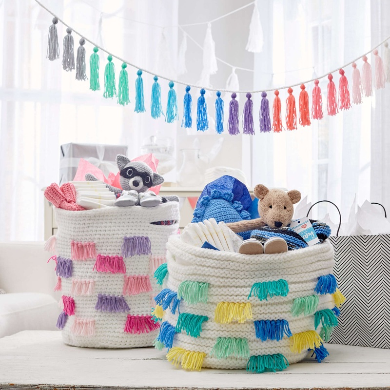 Red Heart Fringed Knit Basket|Single Size