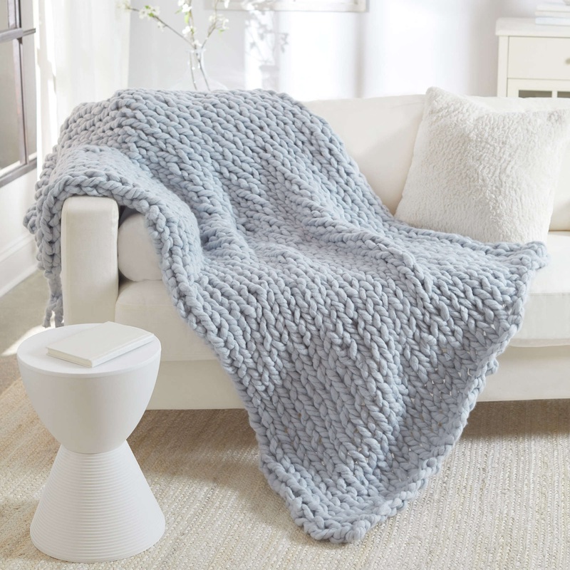 Red Heart No-Needles Knit Blanket