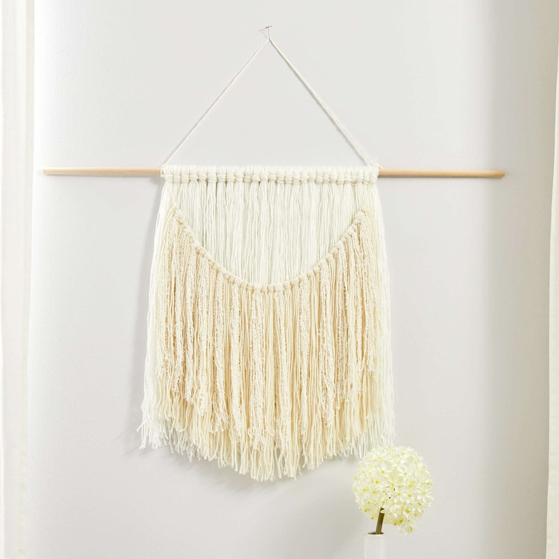 Red Heart Craft Relaxed Fringe Wall Hanging