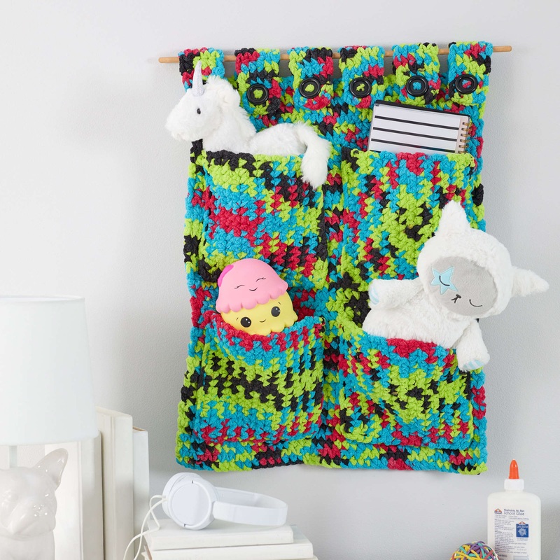 Red Heart Crochet Pocket Wall Hanging