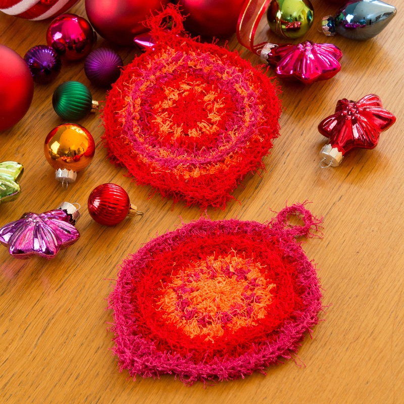 Red Heart Crochet Retro Ornament Scrubby