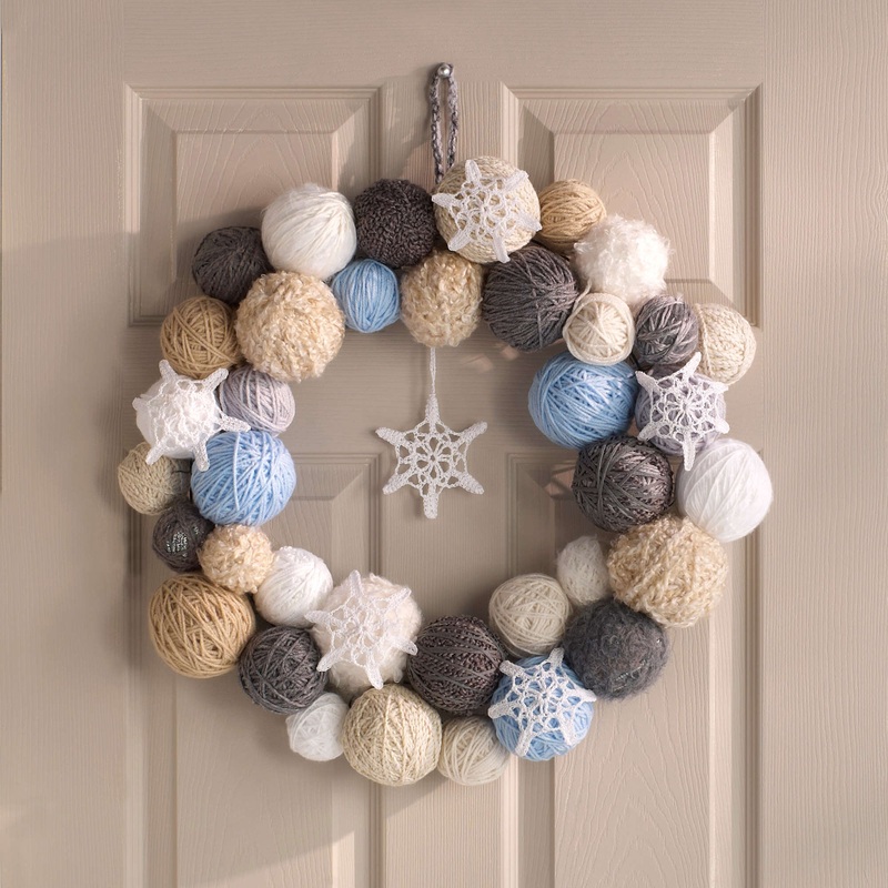 Red Heart Crochet Snowflake Wreath