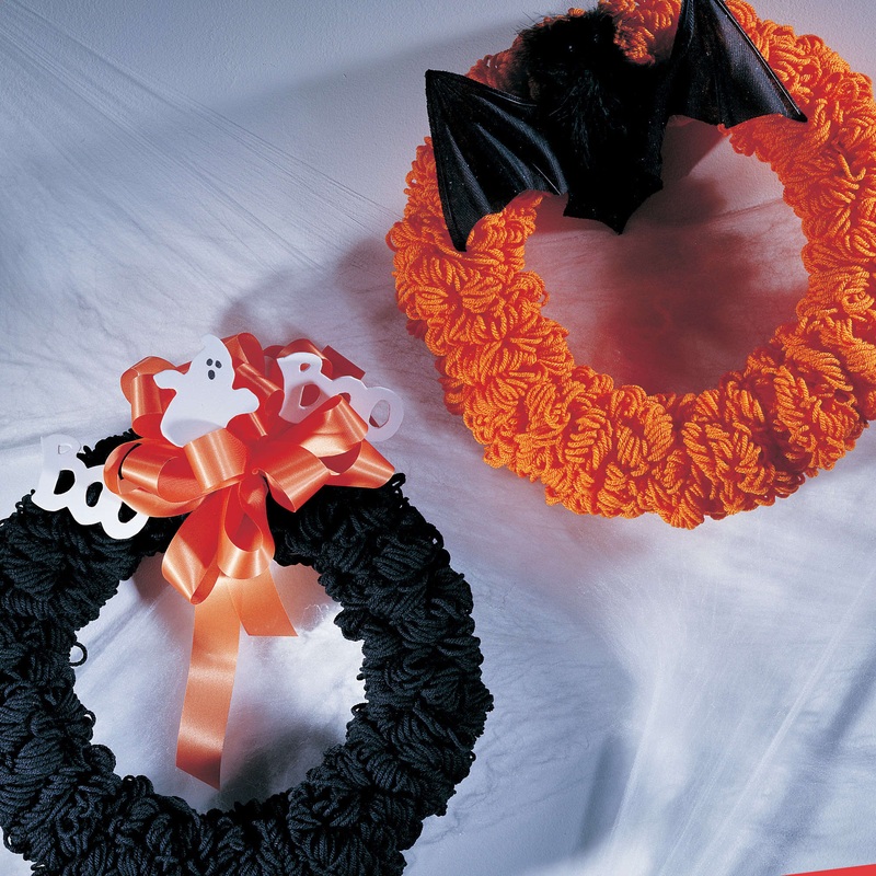 Red Heart Craft Trick or Treat Wreaths