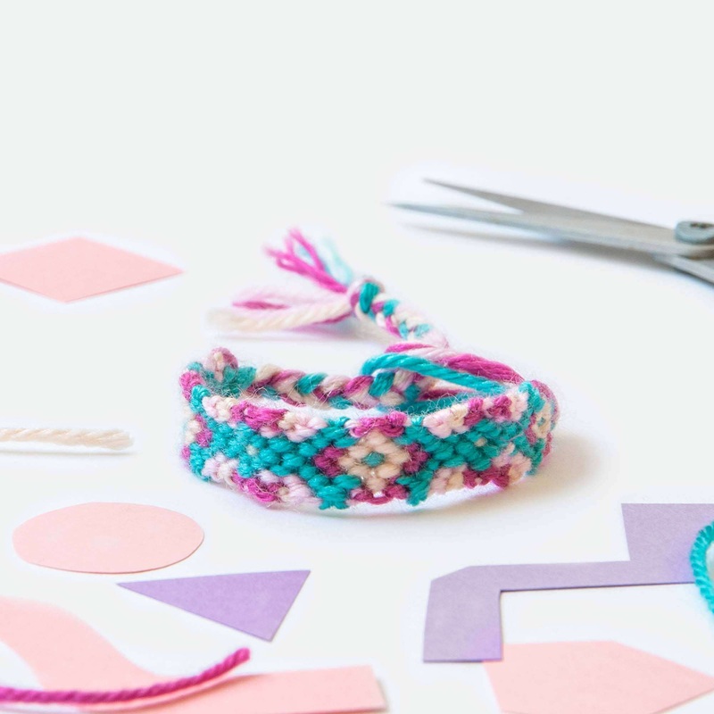 Red Heart Craft Diamonds Friendship Bracelet