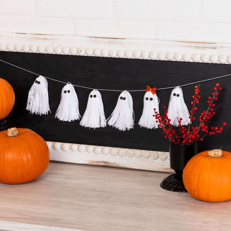 Aunt Lydia’s Ghost Garland|Single Size