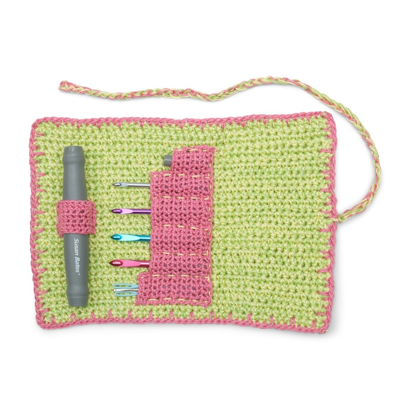 Aunt Lydia Crochet Twist N Lock Small Case