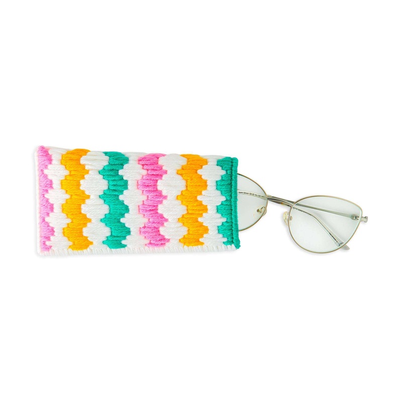 Red Heart Craft Plastic Canvas Eyeglasses Case