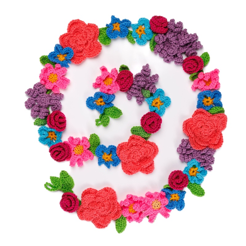 Red Heart Crochet Floral Fiesta Garland