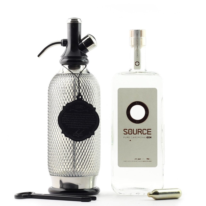Cardrona Gift Box (The Source Gin 47% 750ml + Siphon)